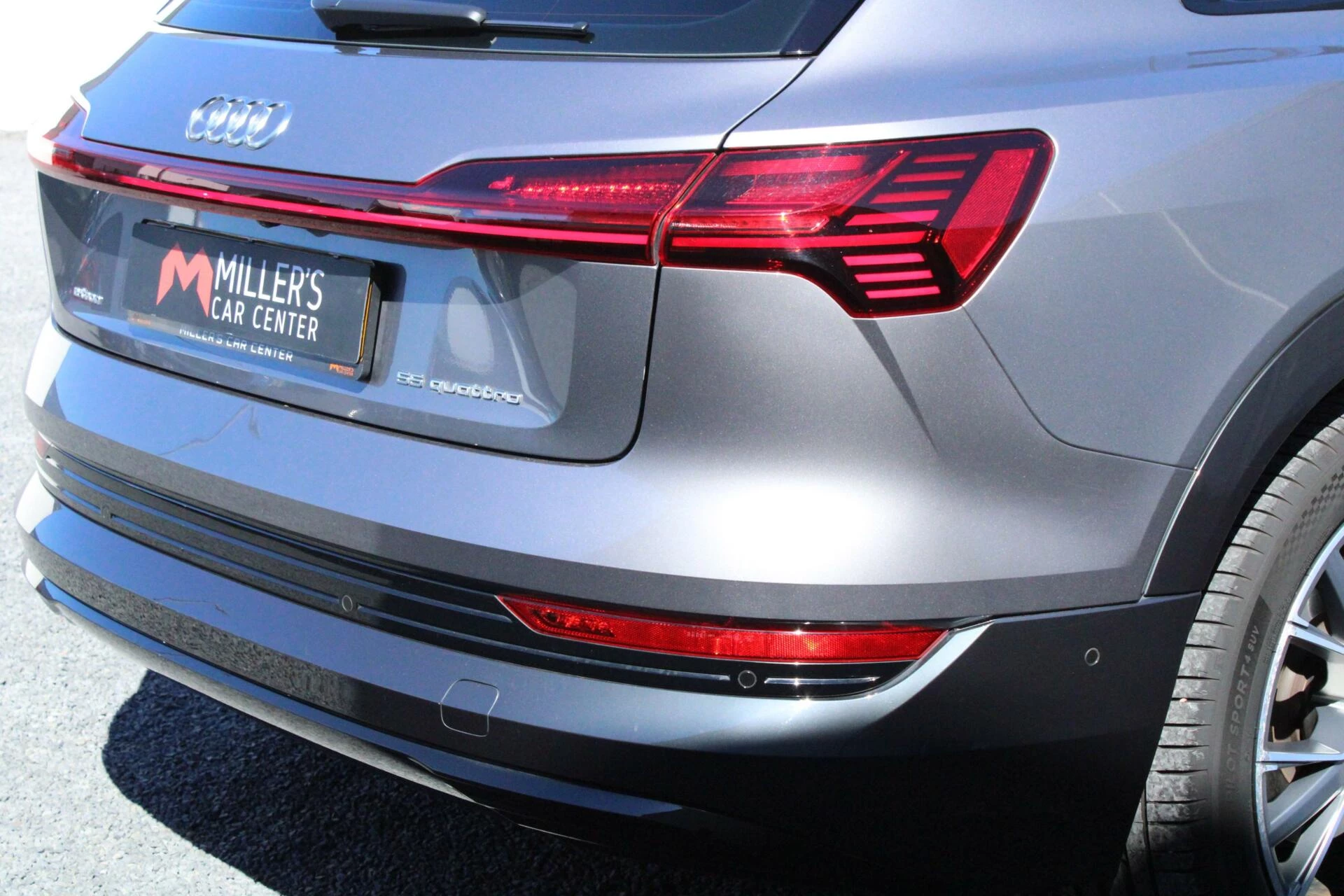 Hoofdafbeelding Audi e-tron