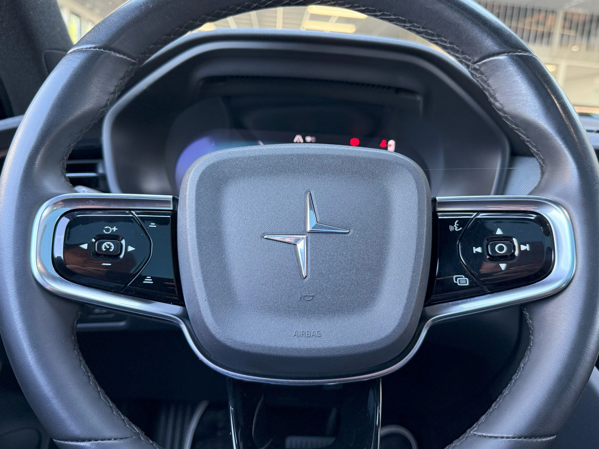 Hoofdafbeelding Polestar 2