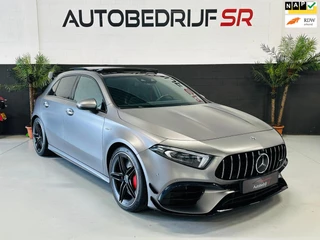 Hoofdafbeelding Mercedes-Benz A-Klasse Mercedes-Benz A-klasse AMG 45 S 4MATIC+ Panoramadak! Kuipstoelen! Matte kleur origineel! Camera!