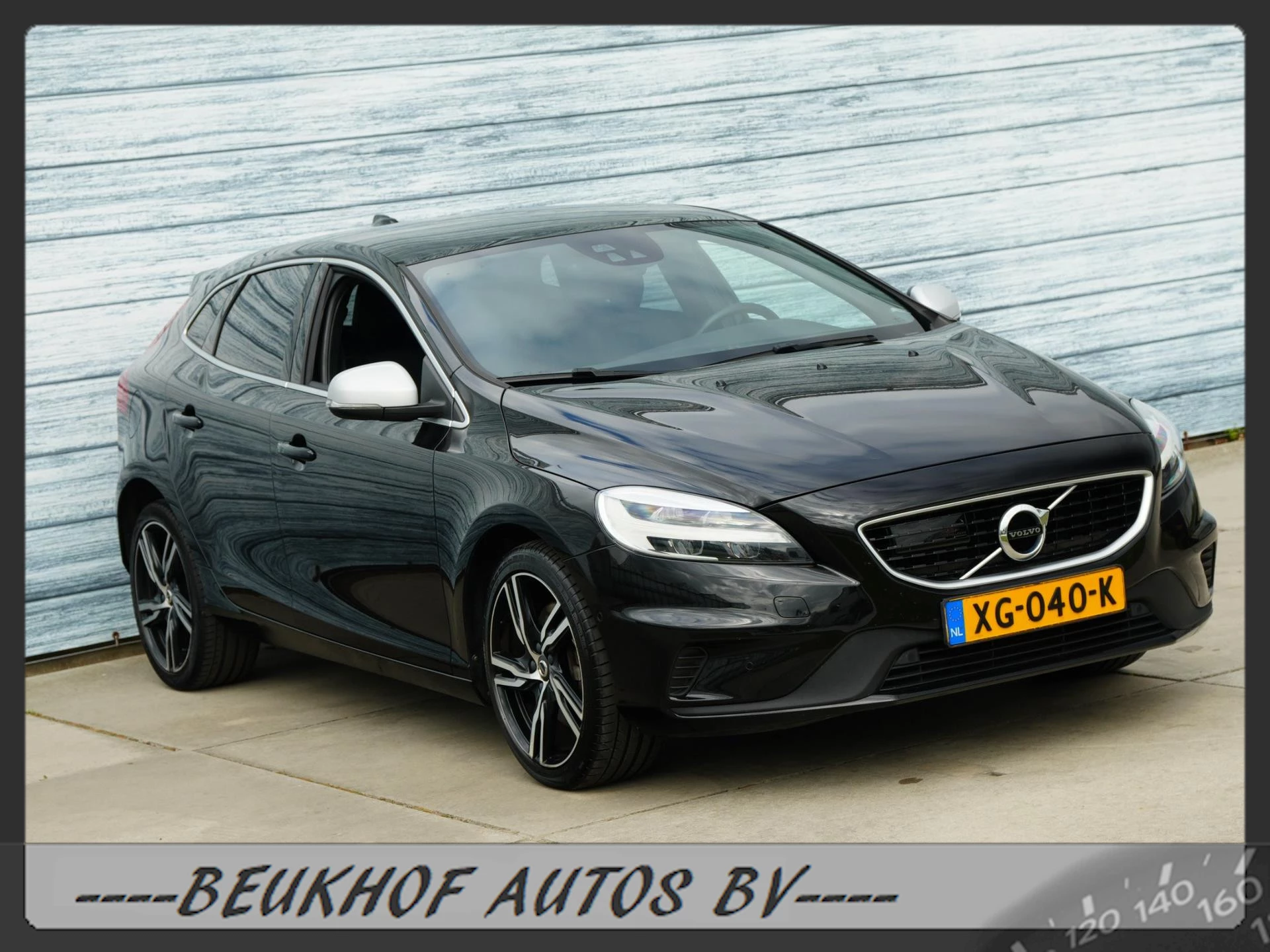 Hoofdafbeelding Volvo V40