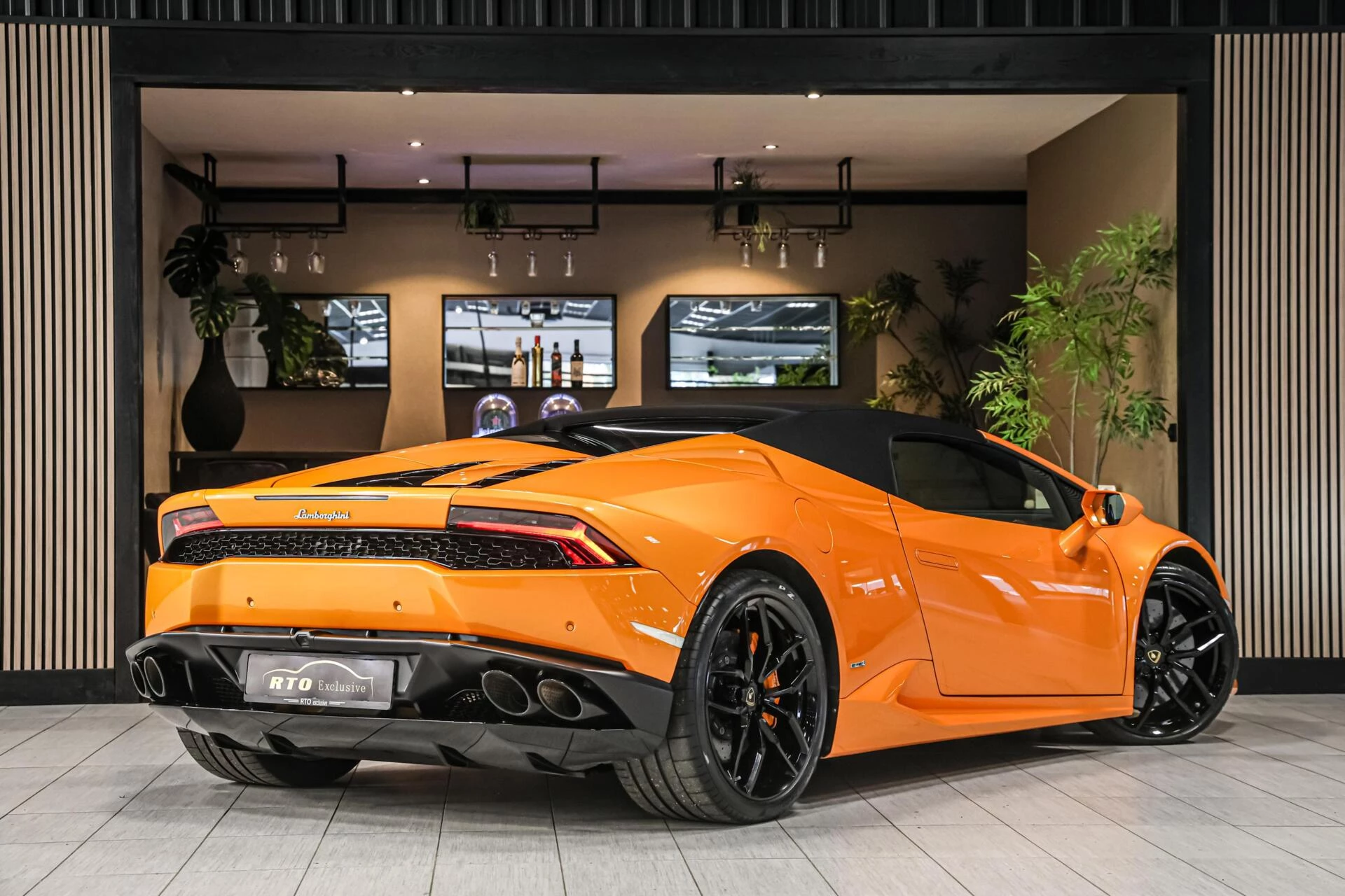 Hoofdafbeelding Lamborghini Huracán