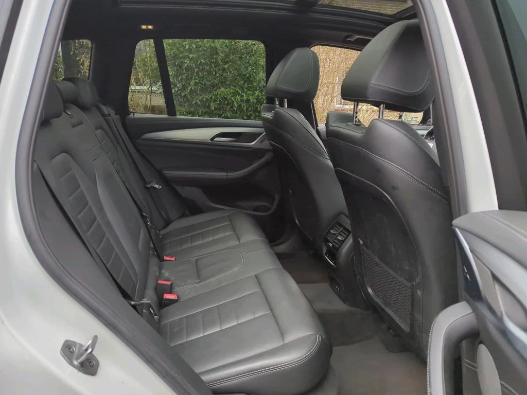 Hoofdafbeelding BMW iX3