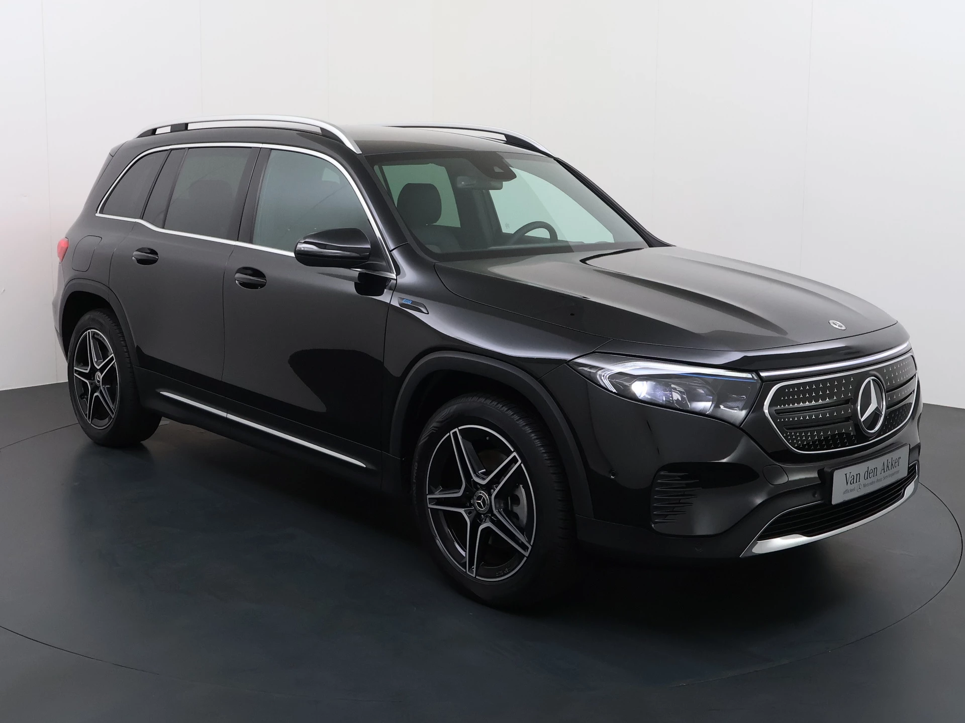 Hoofdafbeelding Mercedes-Benz EQB