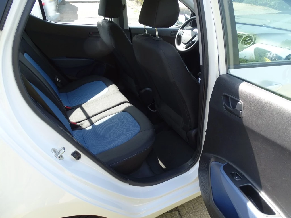 Hoofdafbeelding Hyundai i10