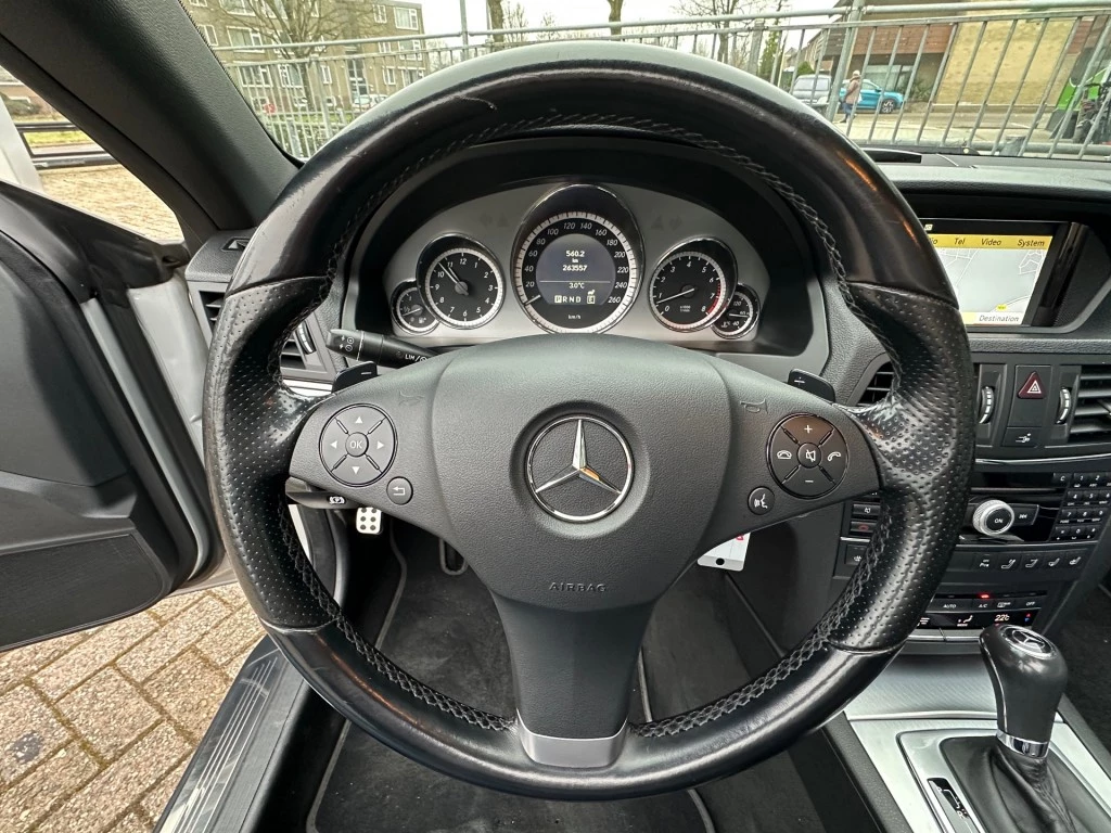 Hoofdafbeelding Mercedes-Benz E-Klasse