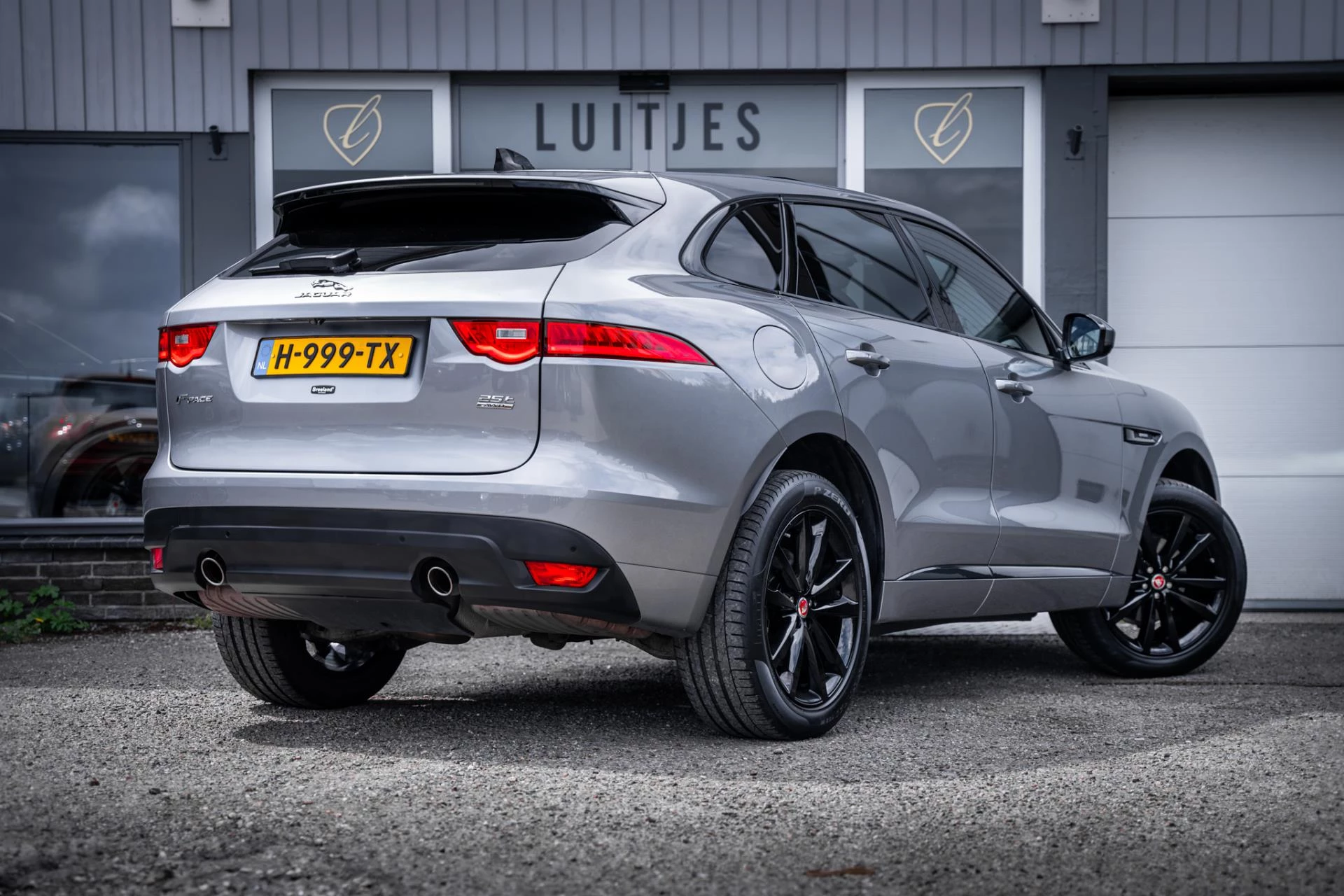 Hoofdafbeelding Jaguar F-PACE