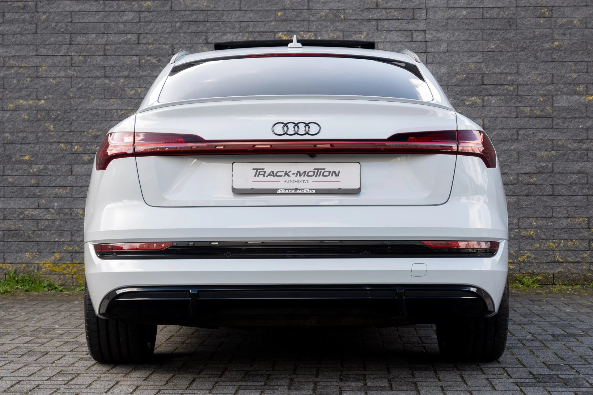 Hoofdafbeelding Audi e-tron