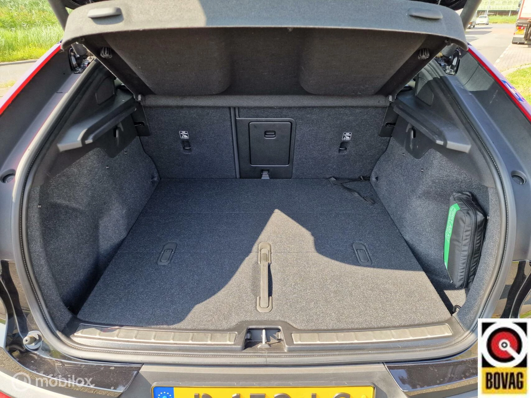 Hoofdafbeelding Volvo C40