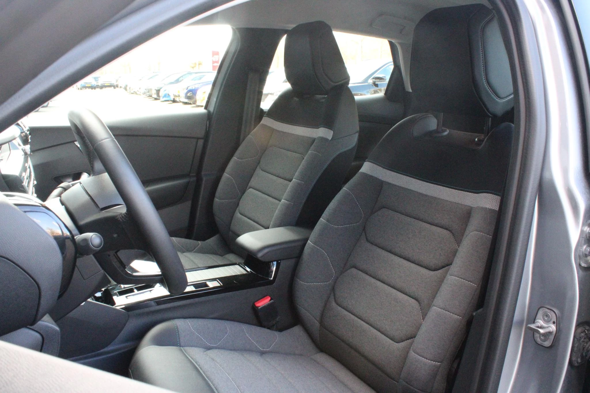 Hoofdafbeelding Citroën ë-C4