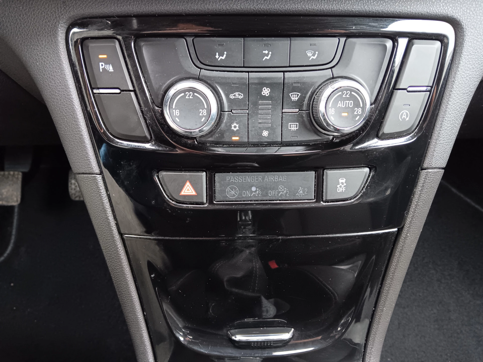 Hoofdafbeelding Opel Mokka X