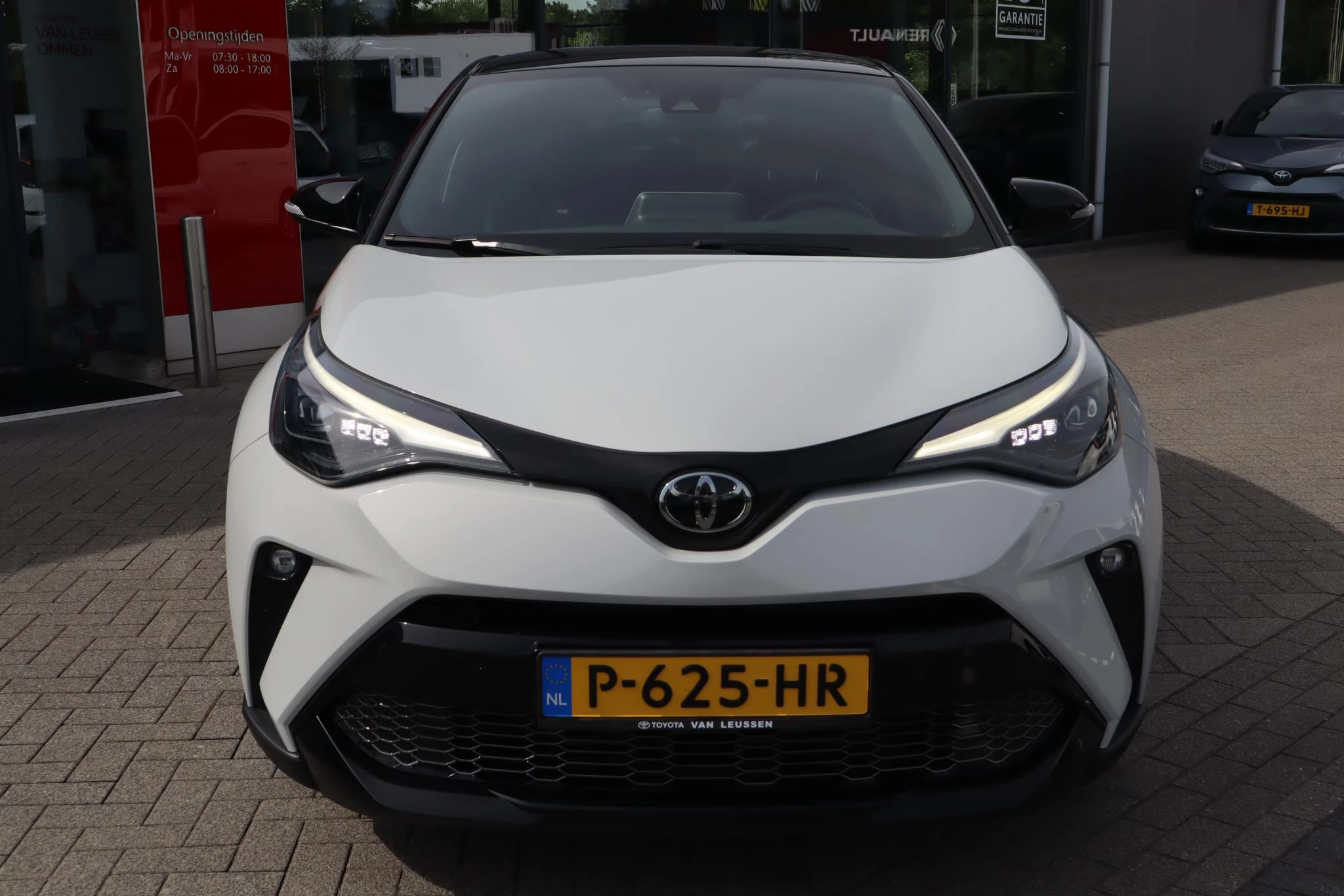 Hoofdafbeelding Toyota C-HR