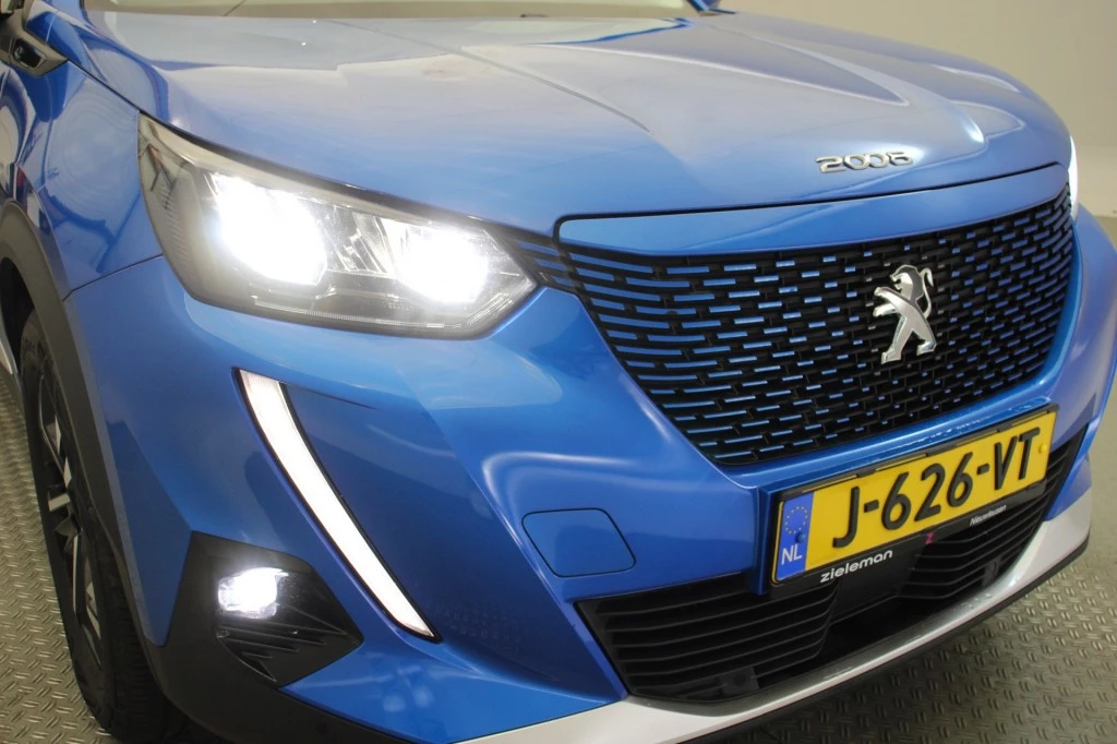 Hoofdafbeelding Peugeot e-2008