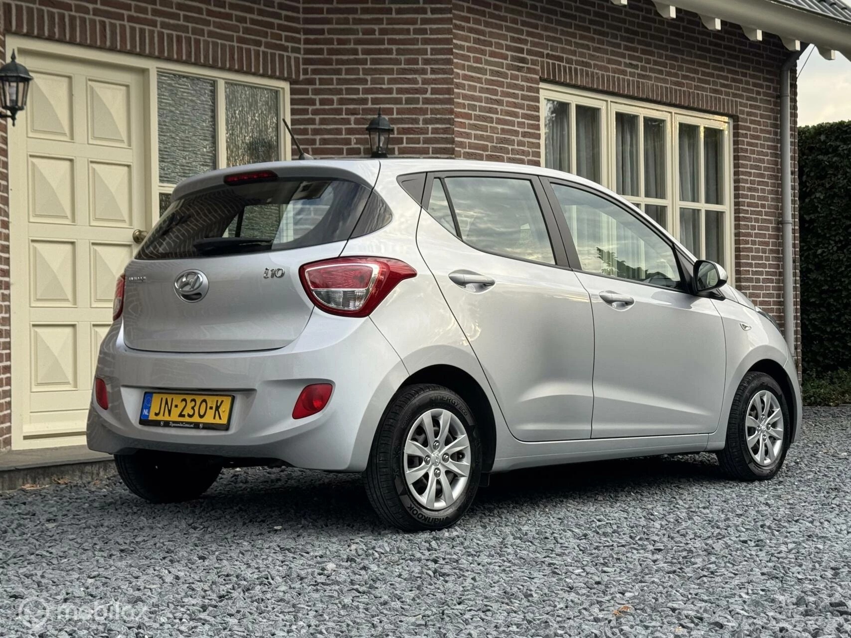 Hoofdafbeelding Hyundai i10