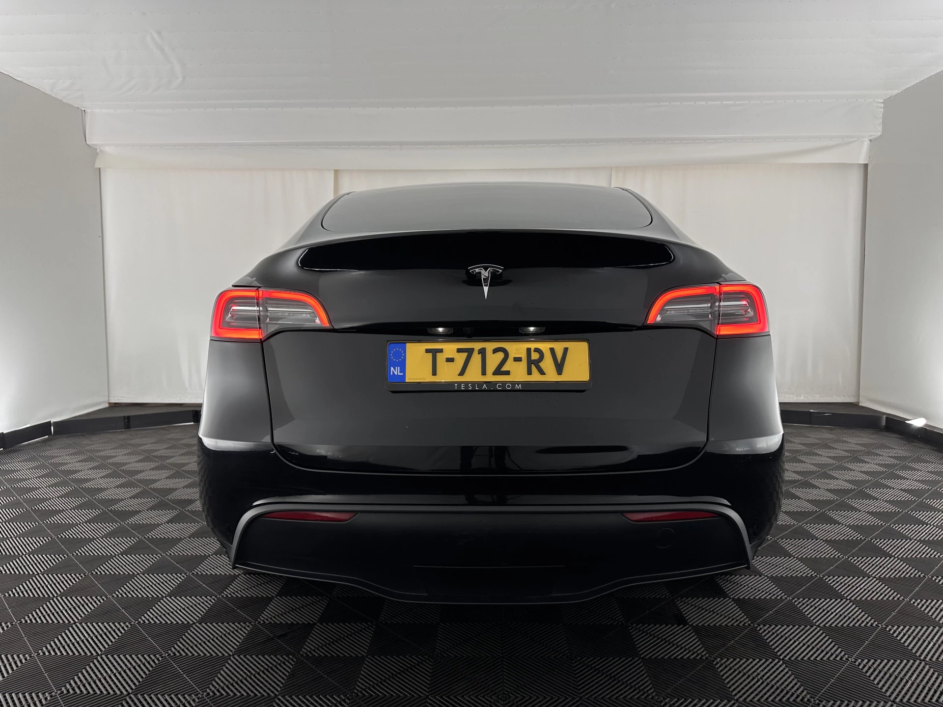 Hoofdafbeelding Tesla Model Y