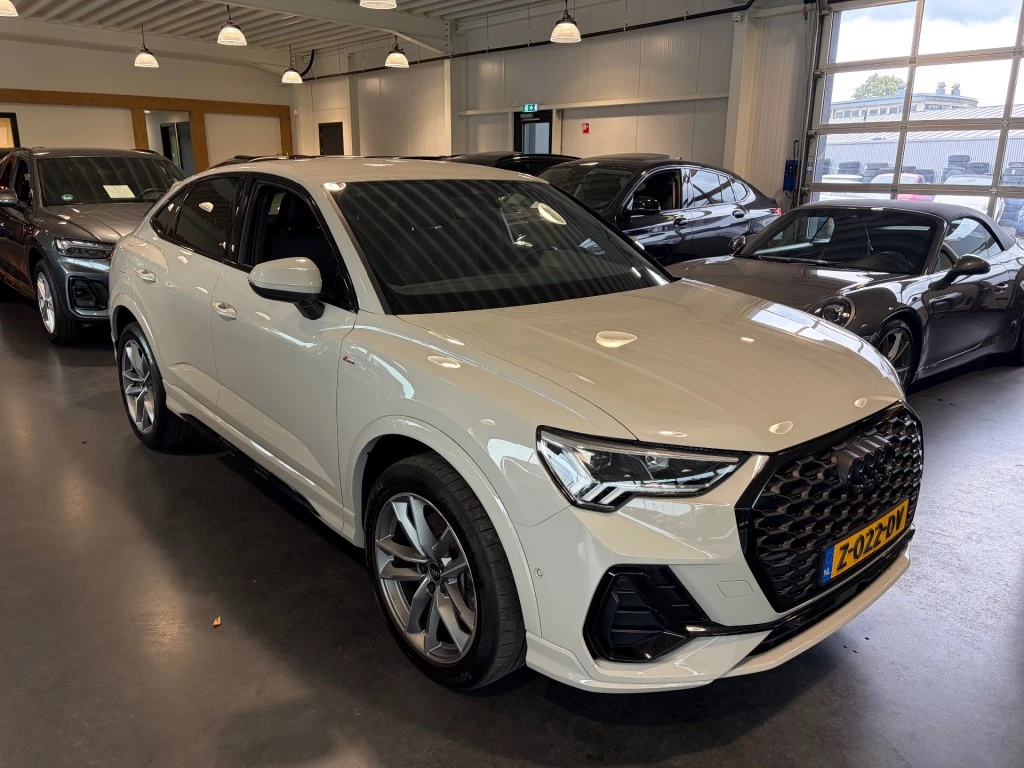 Hoofdafbeelding Audi Q3