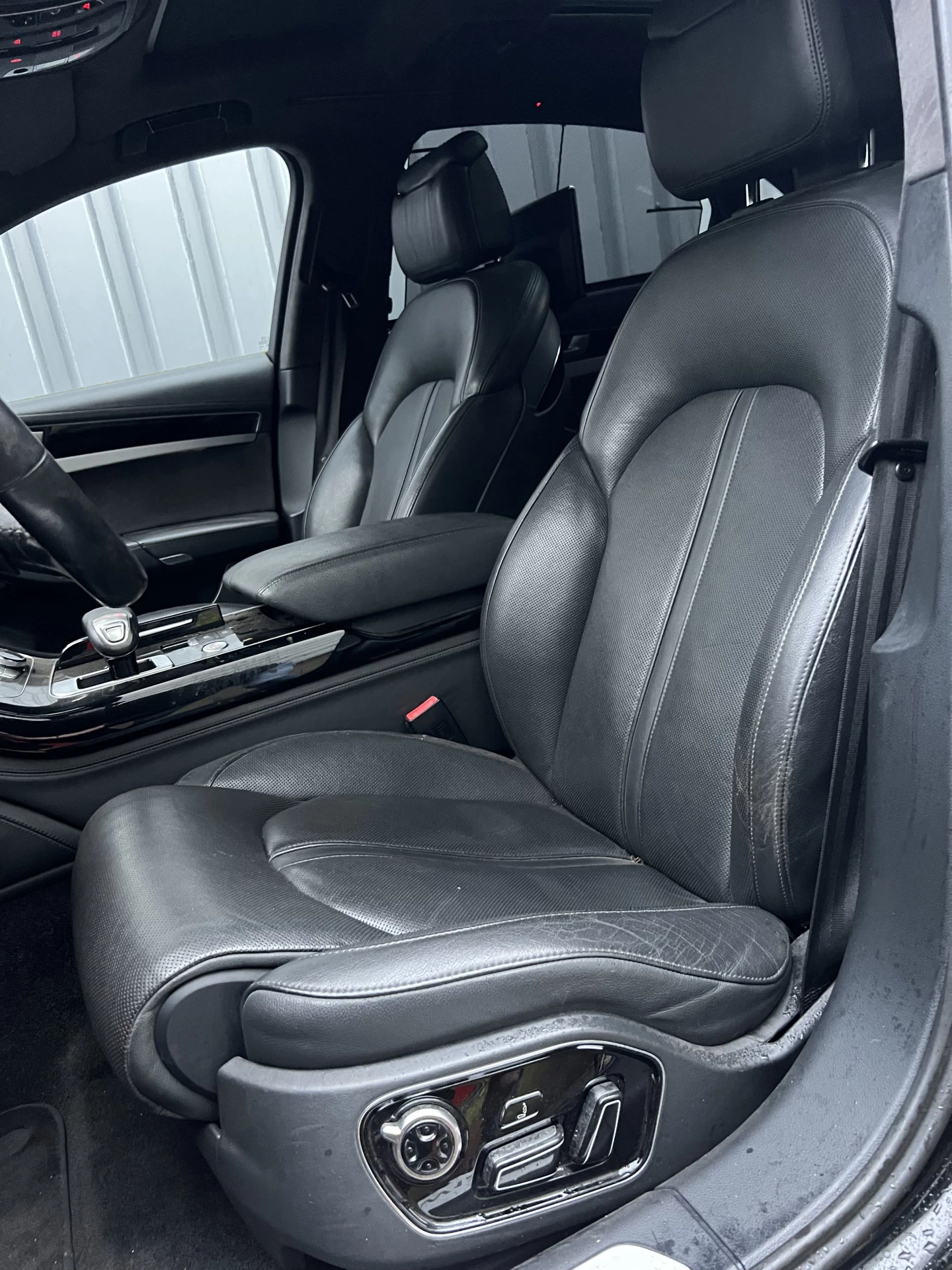 Hoofdafbeelding Audi A8