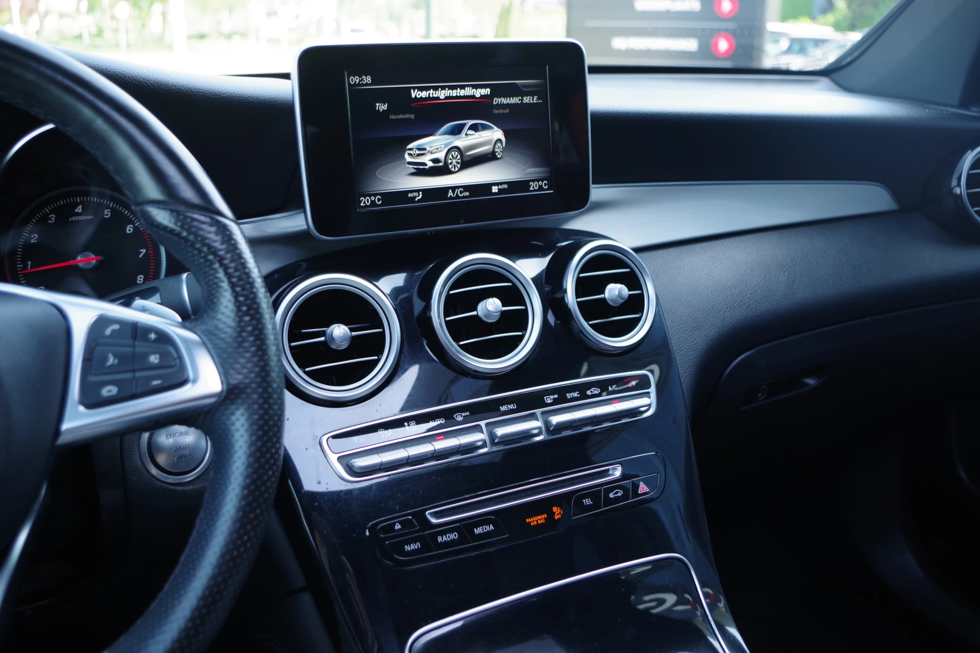 Hoofdafbeelding Mercedes-Benz GLC