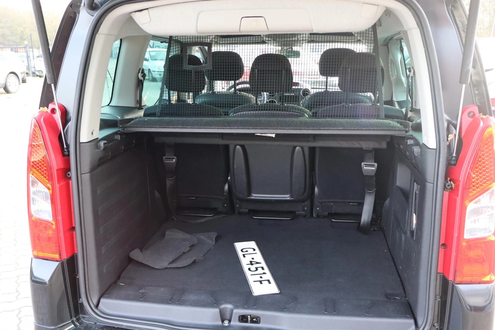 Hoofdafbeelding Peugeot Partner