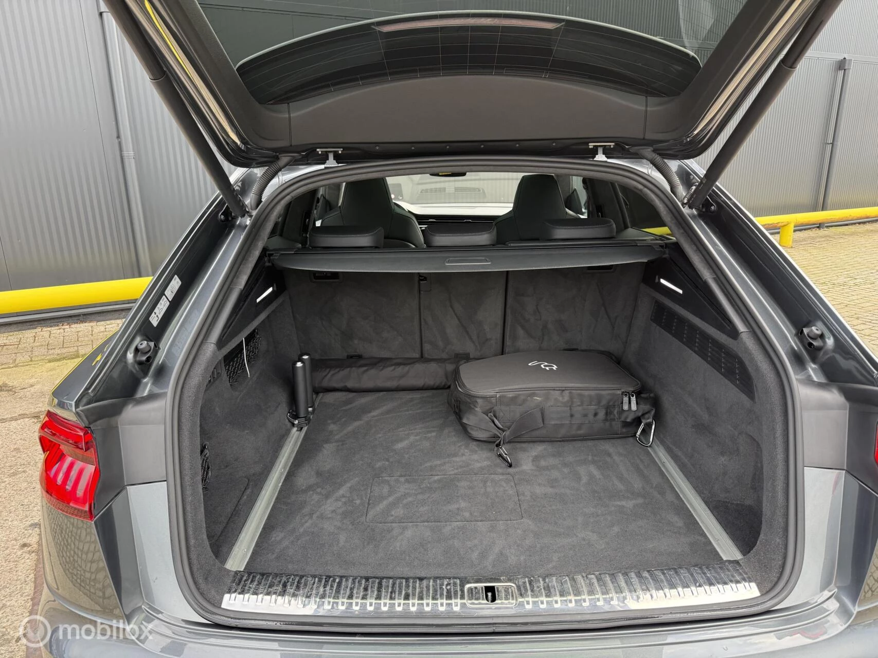 Hoofdafbeelding Audi Q8