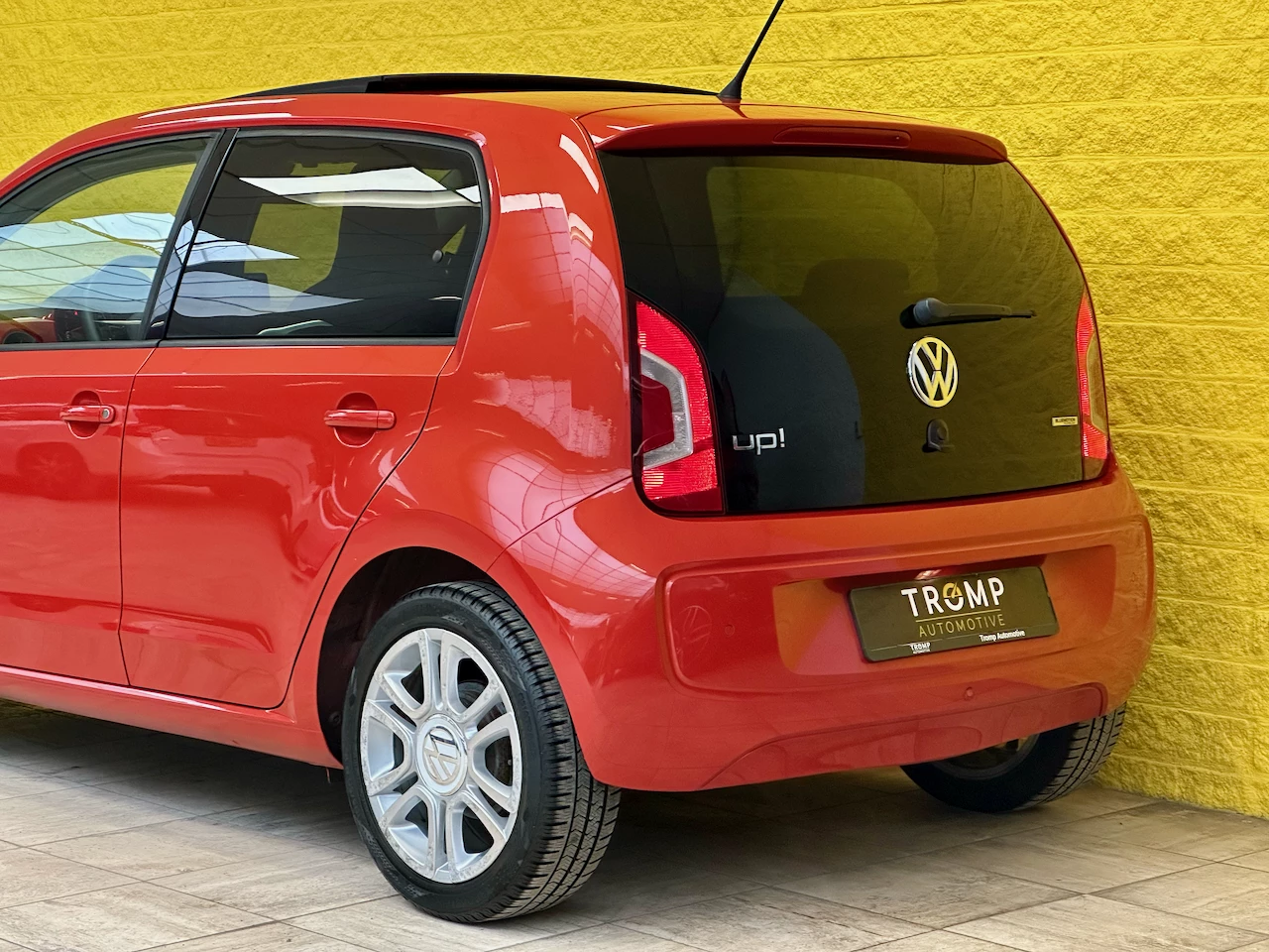 Hoofdafbeelding Volkswagen up!