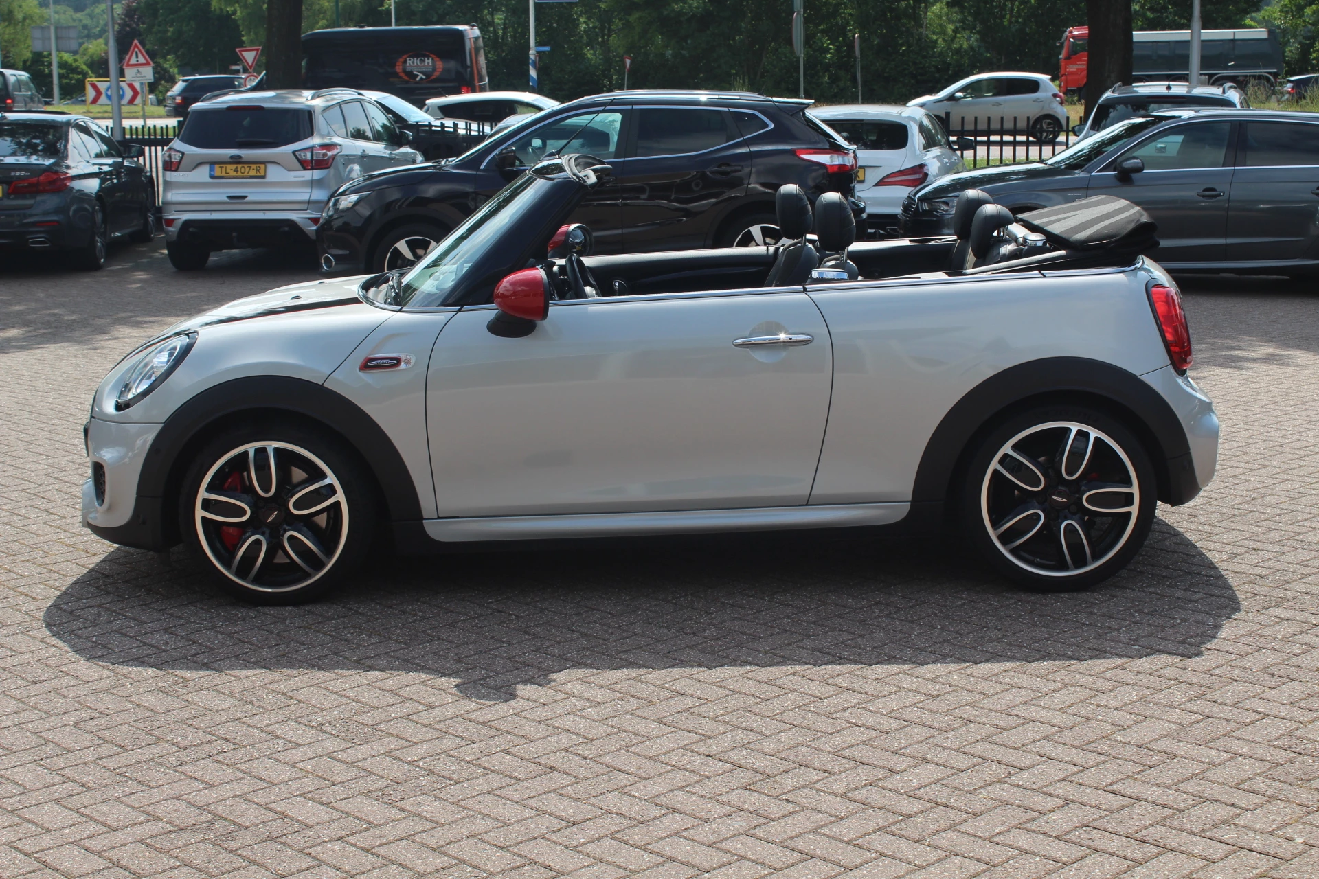 Hoofdafbeelding MINI Cooper Cabrio