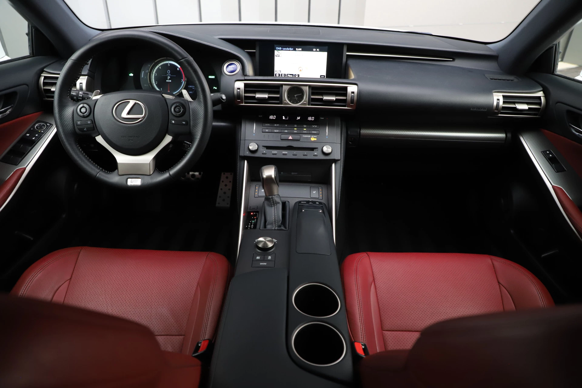 Hoofdafbeelding Lexus IS
