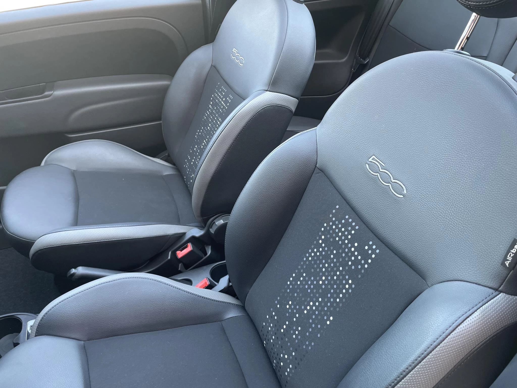 Hoofdafbeelding Fiat 500C