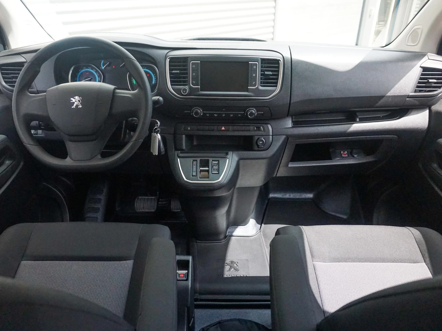Hoofdafbeelding Peugeot e-Expert
