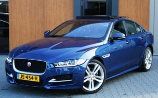 Hoofdafbeelding Jaguar XE Jaguar XE 2.0D AUT R-Sport | Schuifdak | 12950,- export | Xenon | Camera