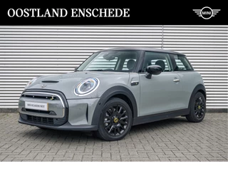 MINI Electric Classic / Sportstoelen / Achteruitrijcamera / Active Cruise Control / Comfort Access / Stuurverwarming
