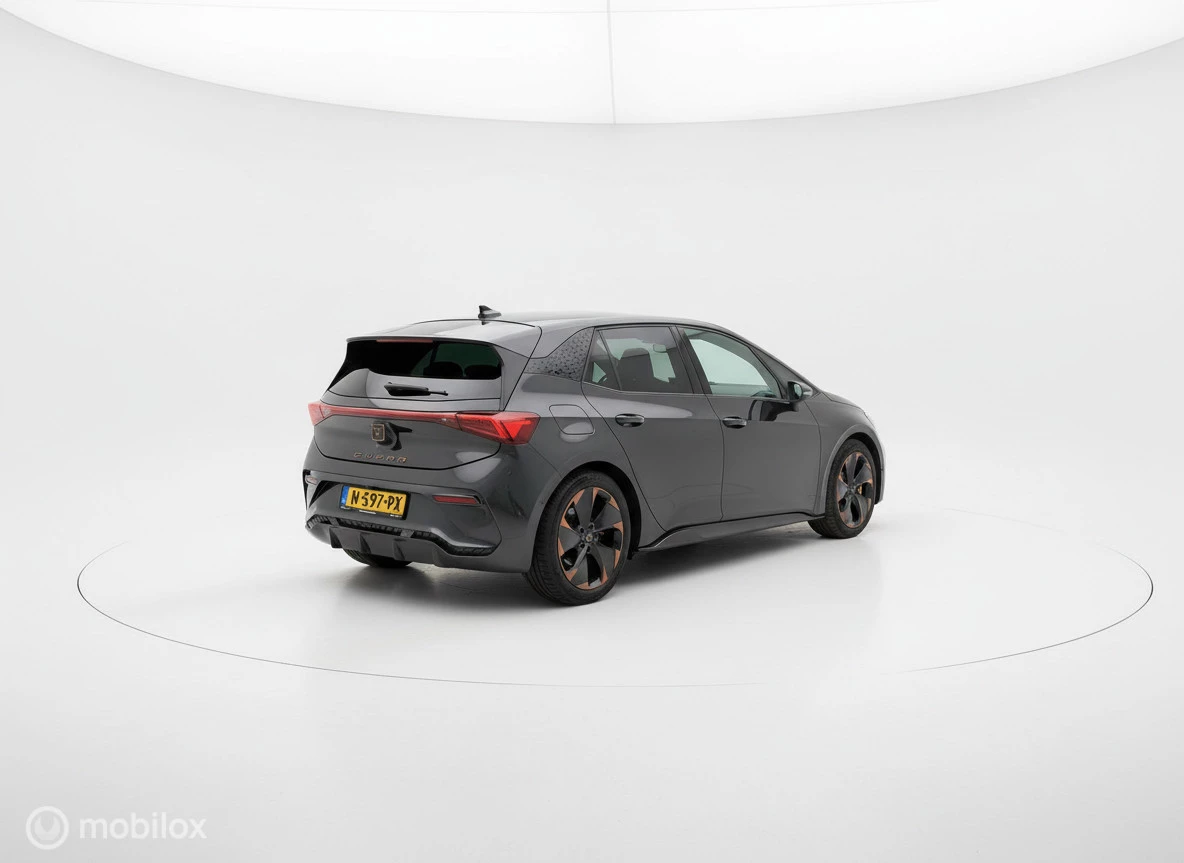 Hoofdafbeelding CUPRA Born