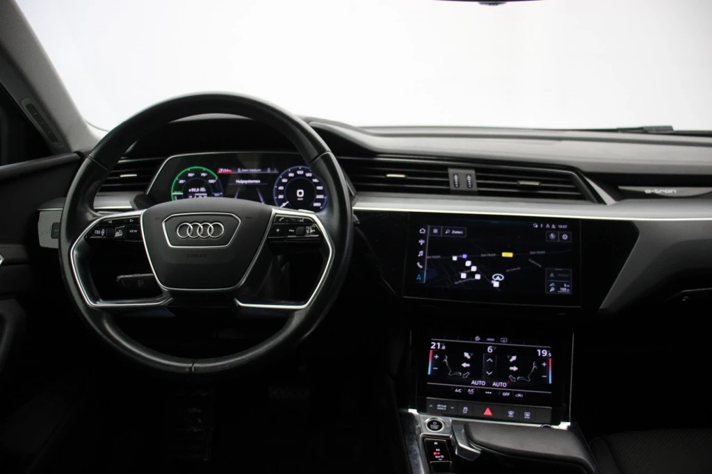 Hoofdafbeelding Audi e-tron