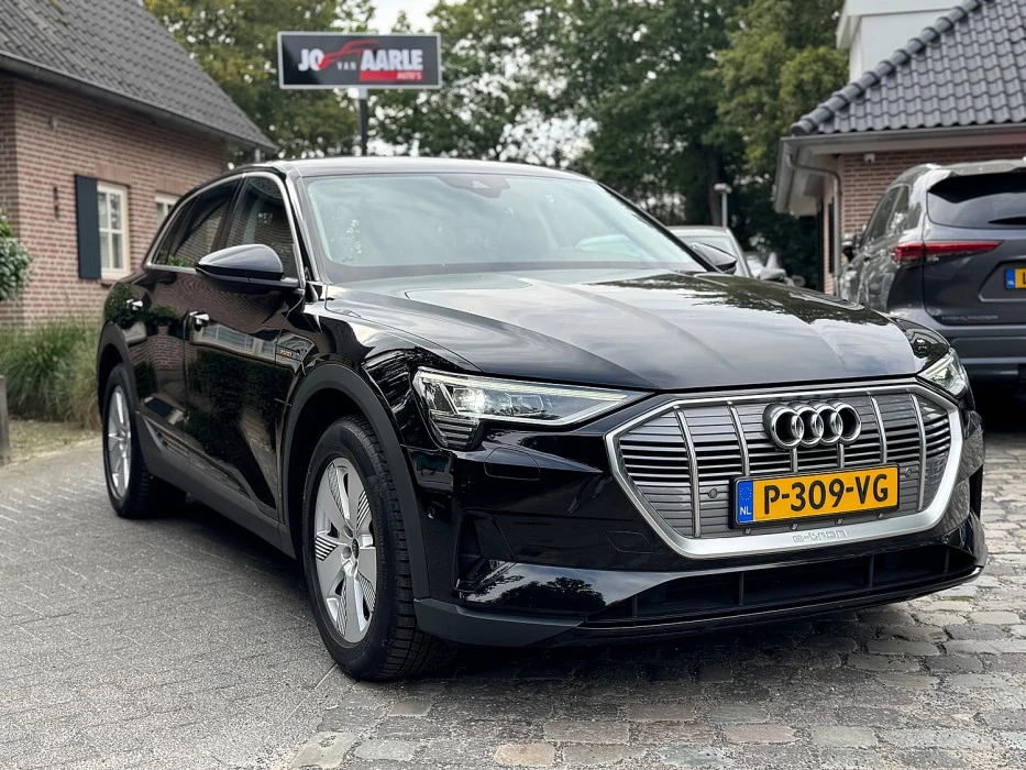 Hoofdafbeelding Audi e-tron