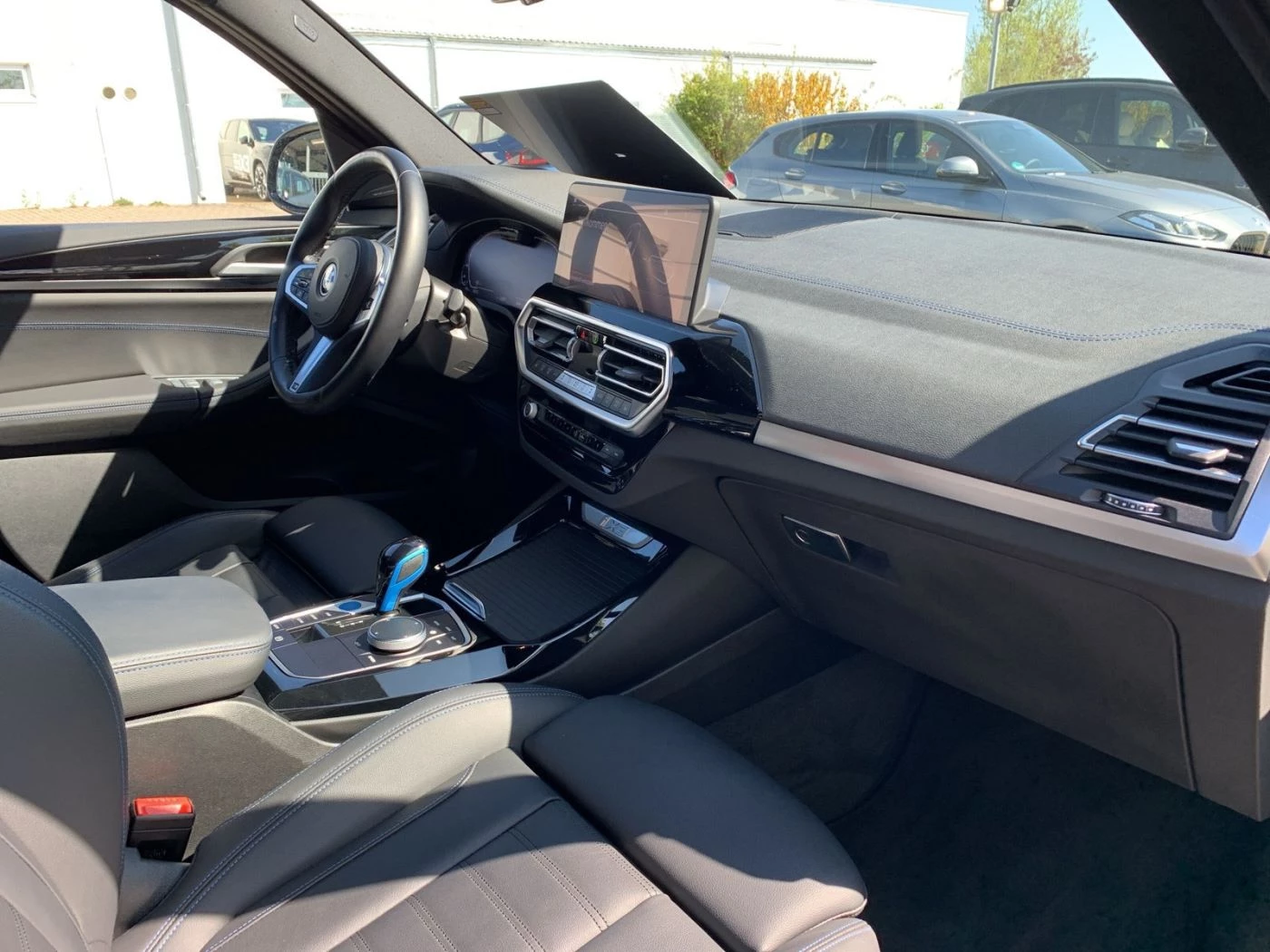 Hoofdafbeelding BMW iX3