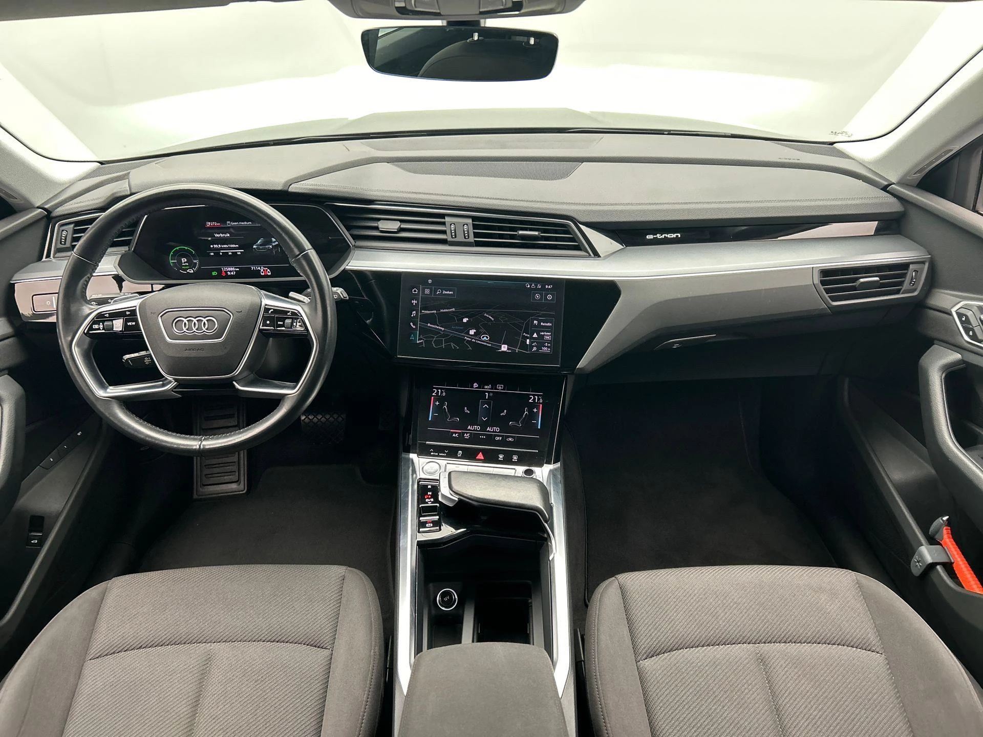 Hoofdafbeelding Audi e-tron