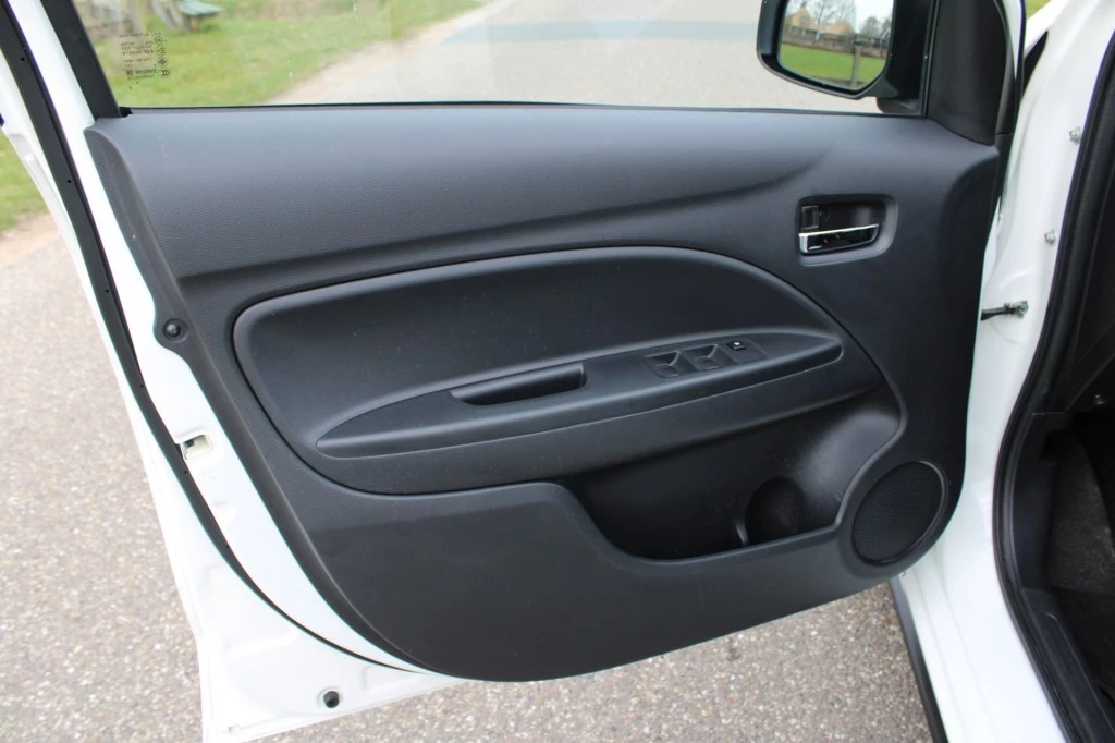 Hoofdafbeelding Mitsubishi Space Star