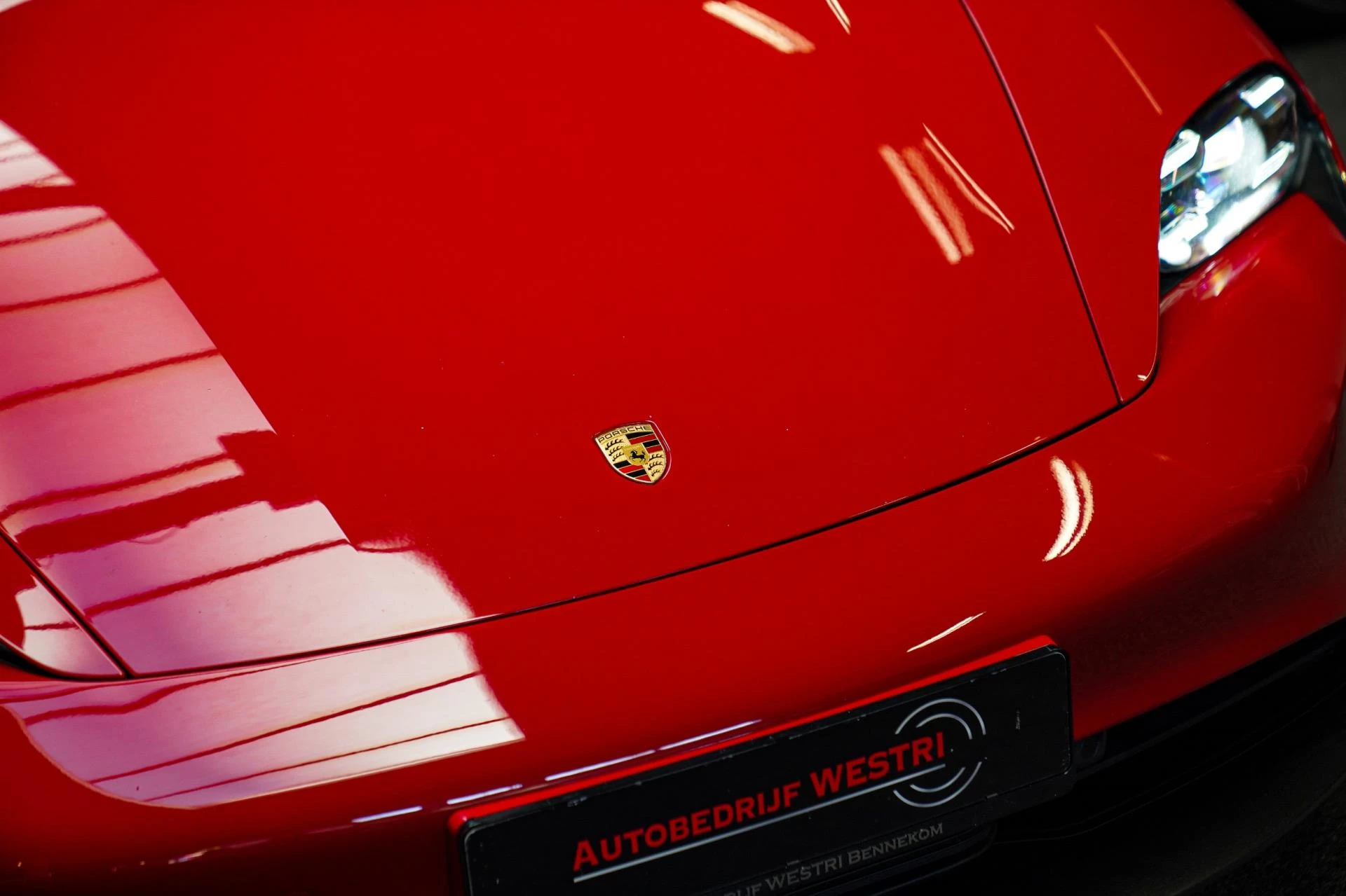 Hoofdafbeelding Porsche Taycan