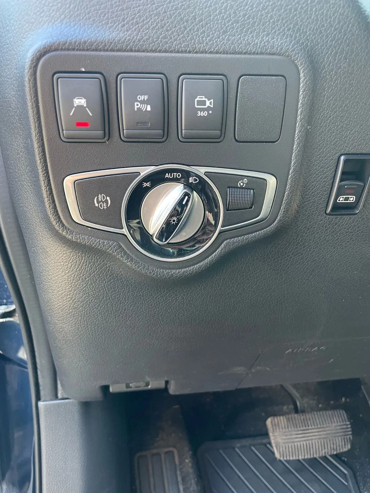 Hoofdafbeelding Mercedes-Benz X-Klasse