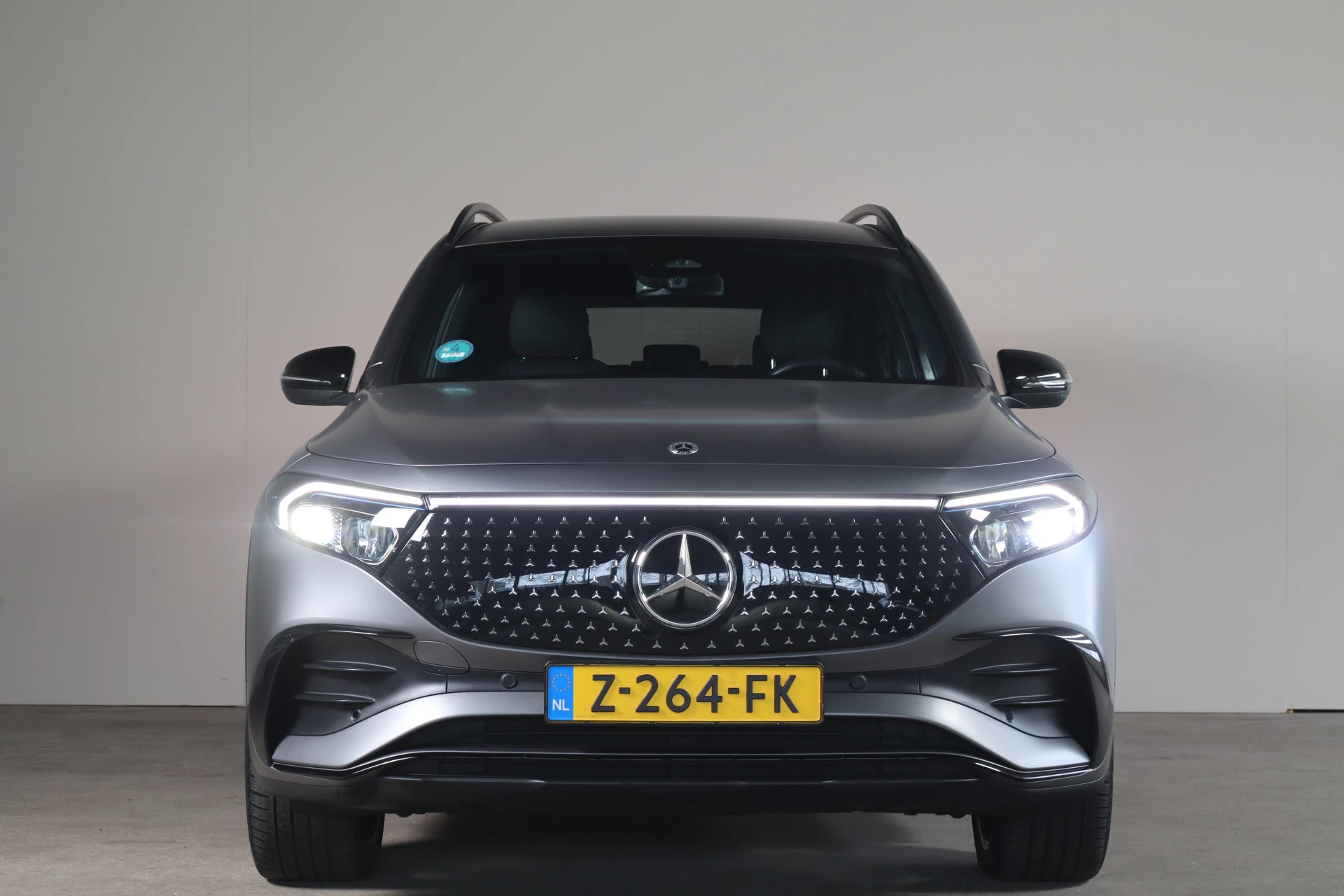 Hoofdafbeelding Mercedes-Benz EQB