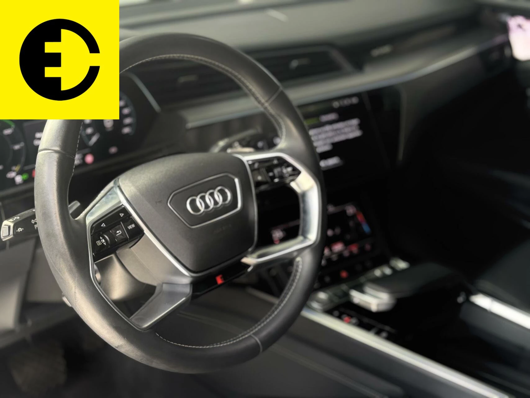 Hoofdafbeelding Audi e-tron