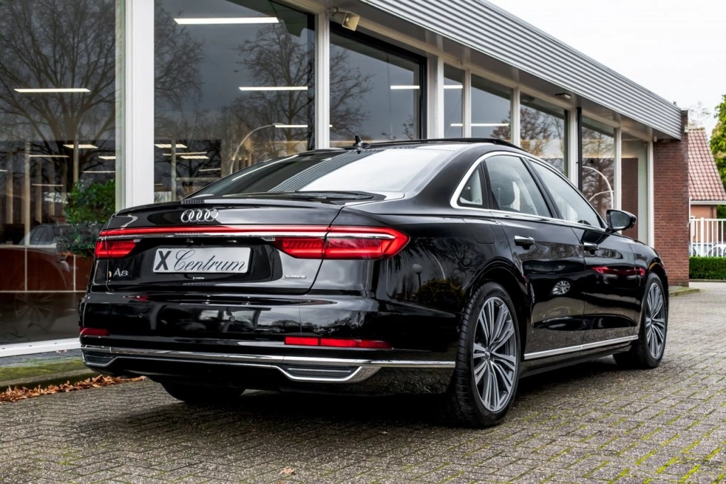 Hoofdafbeelding Audi A8