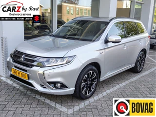 Hoofdafbeelding Mitsubishi Outlander Mitsubishi Outlander 2.0 PHEV PREMIUM+ CVT Trekhaak | Stuurverwarming | Open dak | Adaptive Cruise