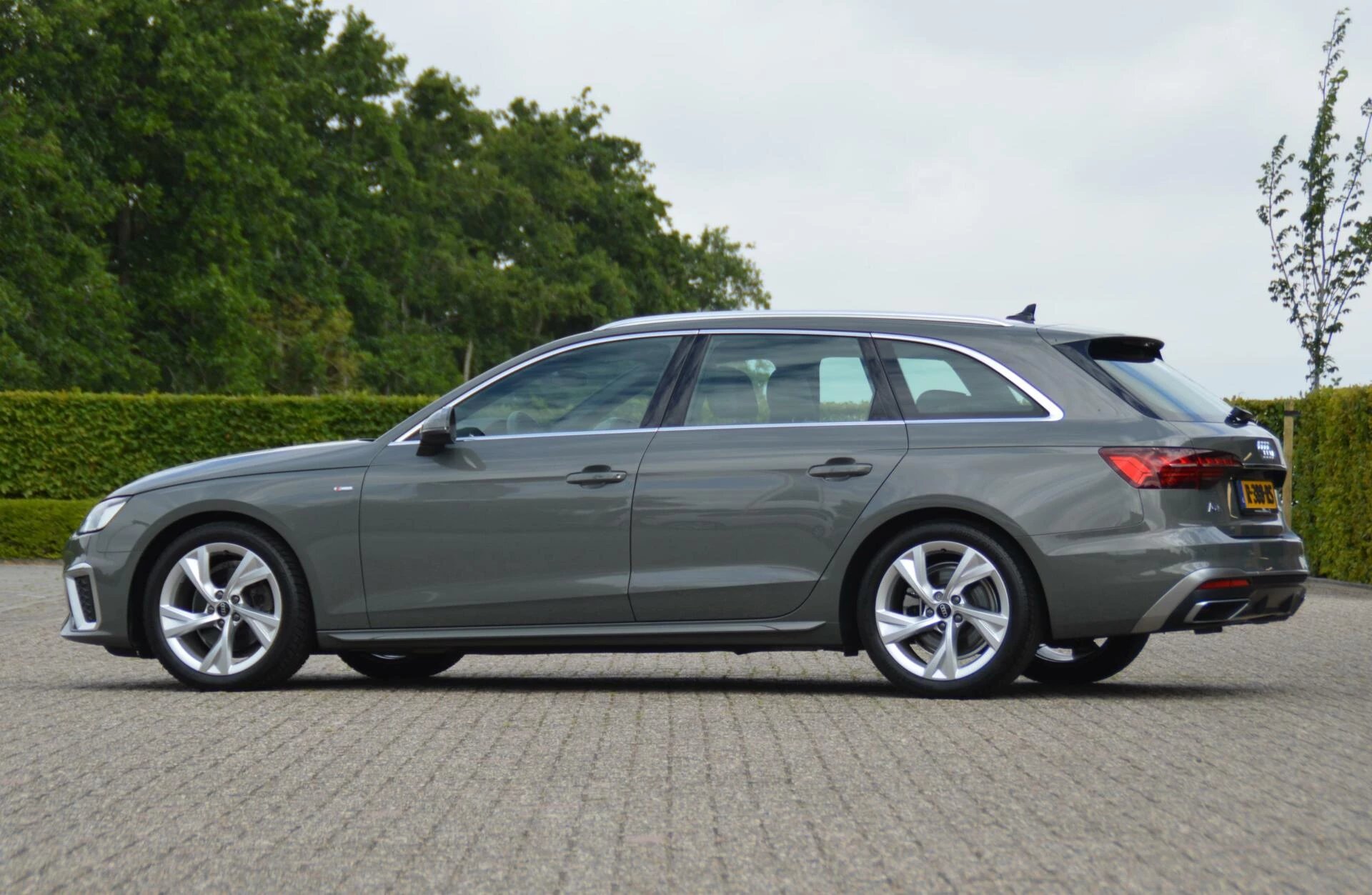 Hoofdafbeelding Audi A4