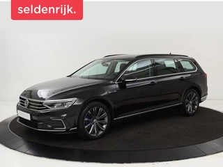 Volkswagen Passat 1.4 TSI PHEV GTE | Trekhaak | Stoelverwarming | Massage | Adaptive cruise | Carplay | Camera | Navigatie | Matrix LED | Virtual Cockpit