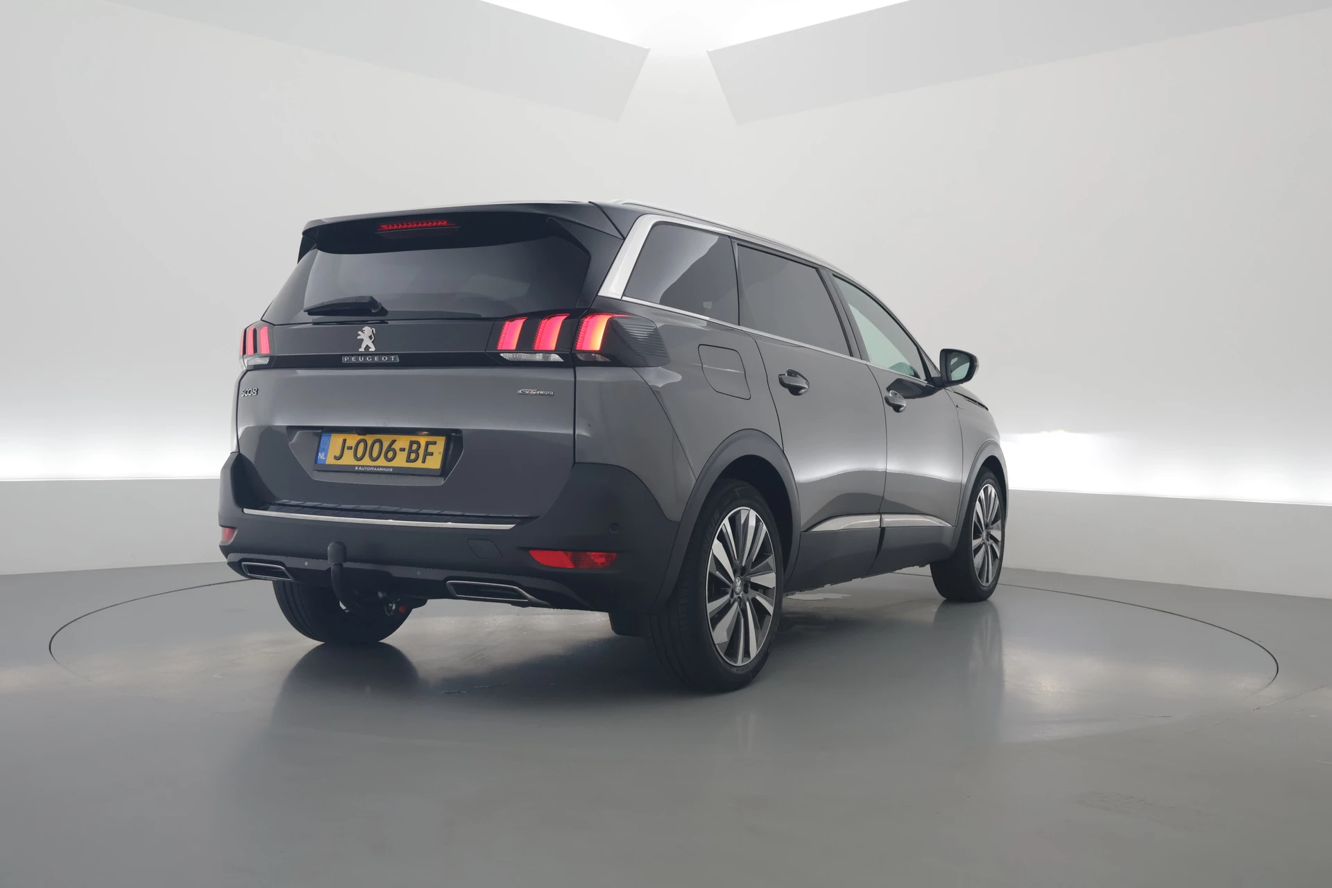 Hoofdafbeelding Peugeot 5008