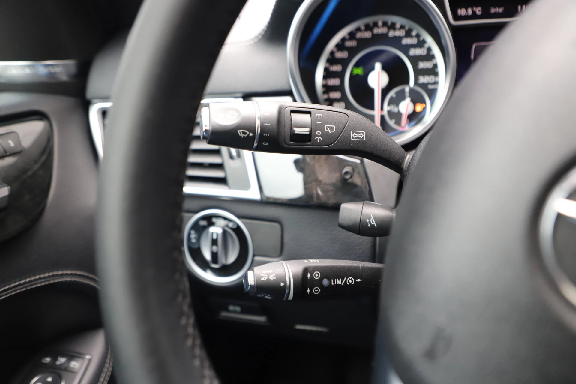 Hoofdafbeelding Mercedes-Benz M-Klasse