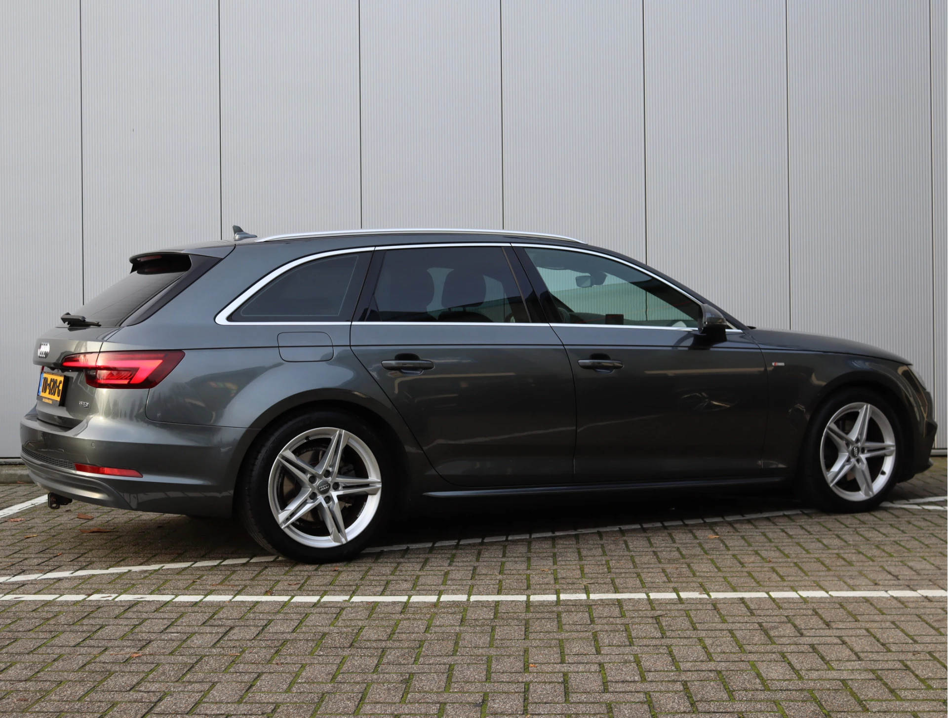 Hoofdafbeelding Audi A4