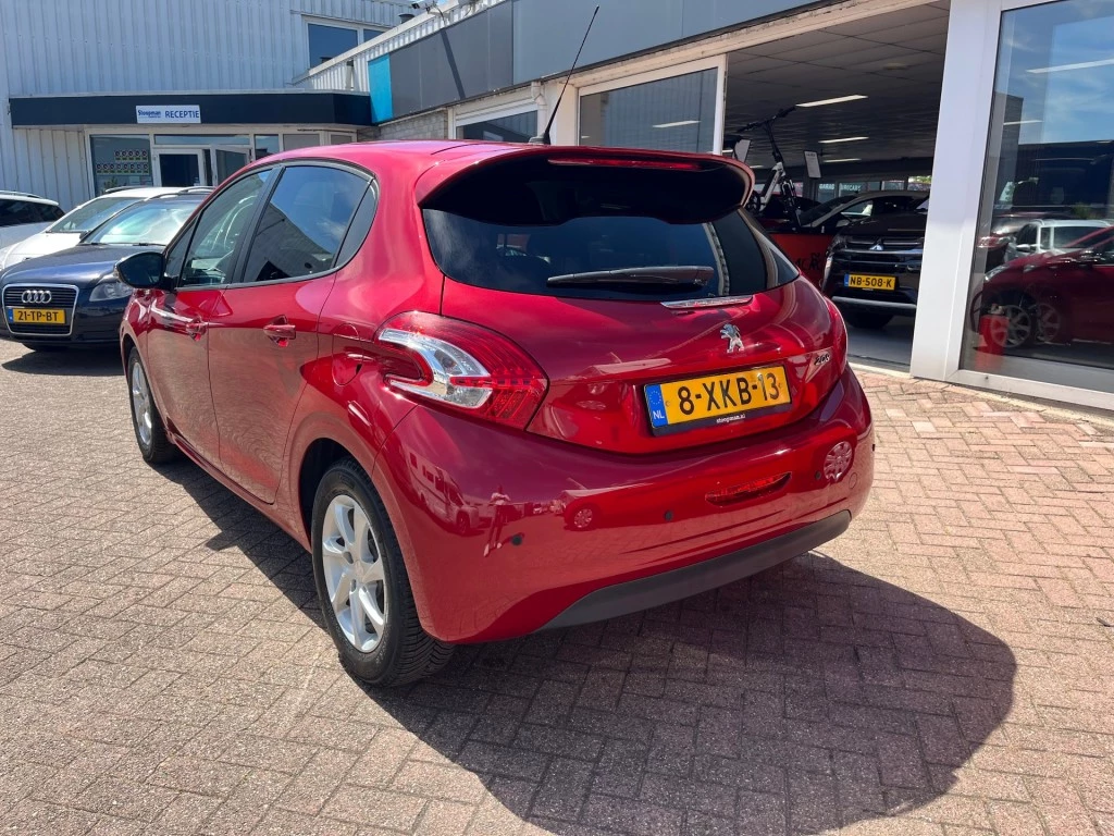 Hoofdafbeelding Peugeot 208