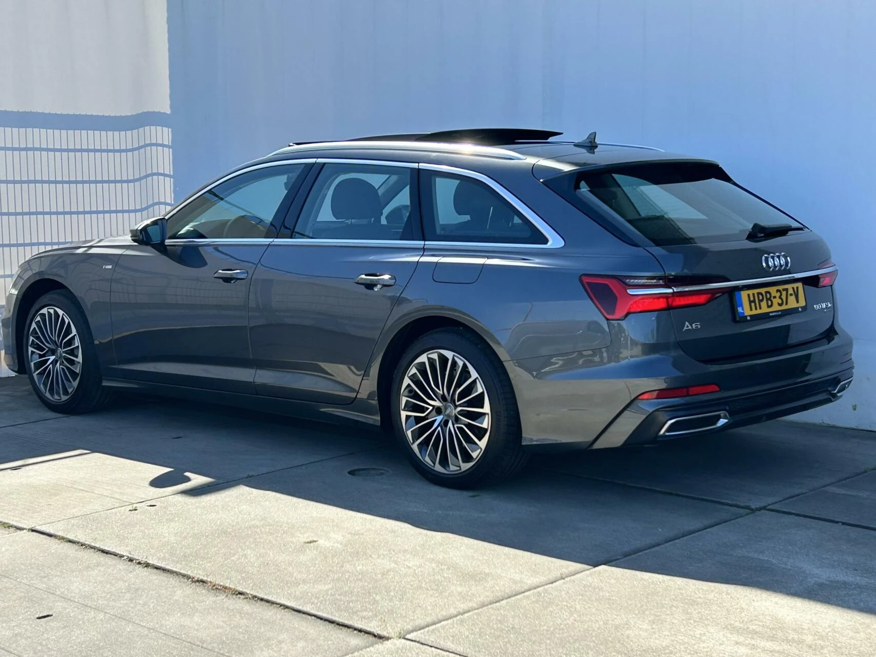 Hoofdafbeelding Audi A6