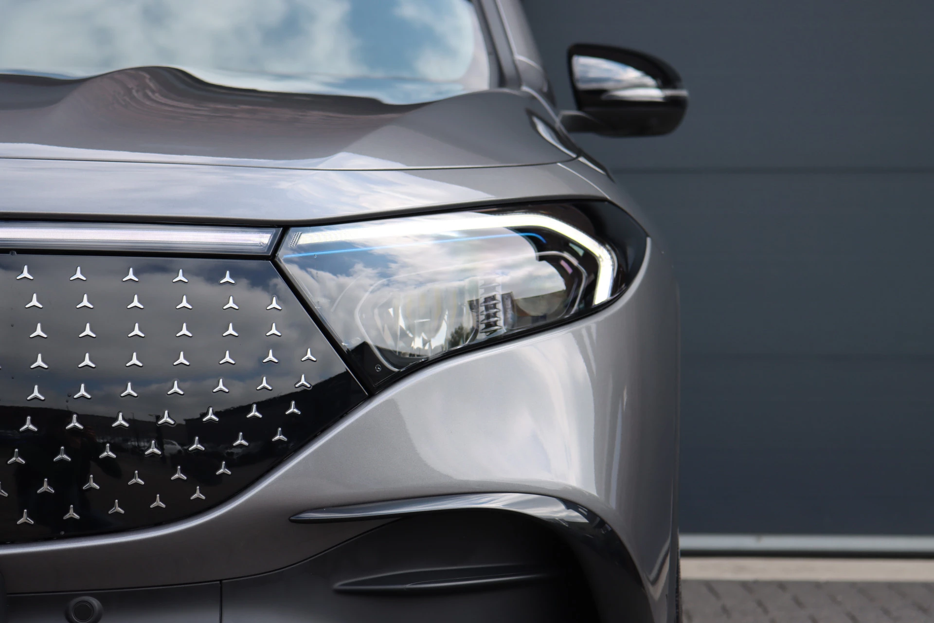 Hoofdafbeelding Mercedes-Benz EQB